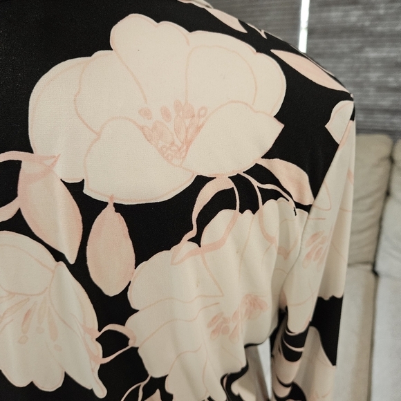 Karl Lagerfeld woman's blouse size small - Picture 8 of 11